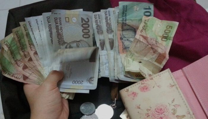 Cara Berhemat Tanpa Terlihat Sedang Berhemat