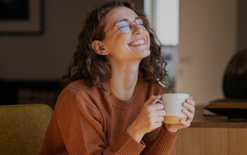 Cara Nikmatin Hidup Tanpa Harus Pura-Pura Sibuk