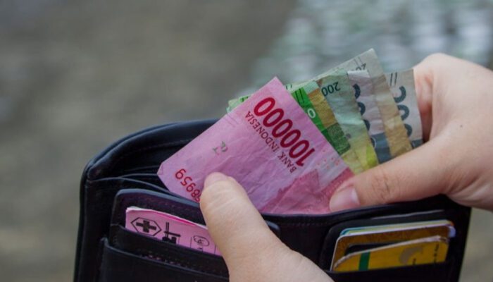 Gaji Pas-pasan tapi Mau Nabung? Cara Ini Beneran Bikin Kaget