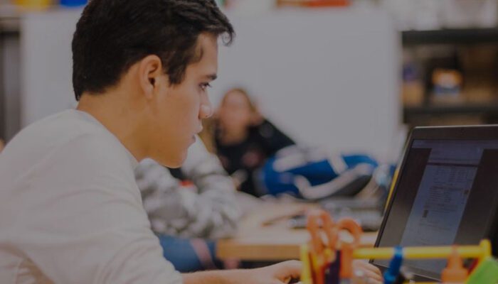 Kebiasaan Pelajar Sukses yang Bisa Kamu Tiru Mulai Hari Ini