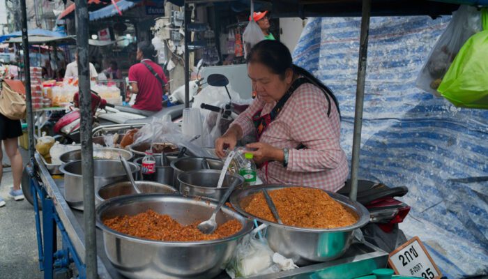 Ketemu Makanan Enak Tanpa Harus Keluar Banyak Uang? Ini Dia!