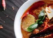 Kuliner Pedas Level Gila yang Bakal Bikin Kamu Nangis