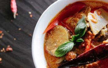 Kuliner Pedas Level Gila yang Bakal Bikin Kamu Nangis