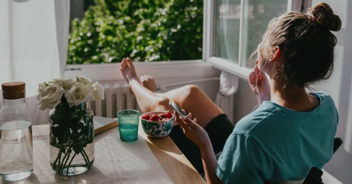 Rutinitas Pagi yang Bikin Mood Kamu Naik Seharian