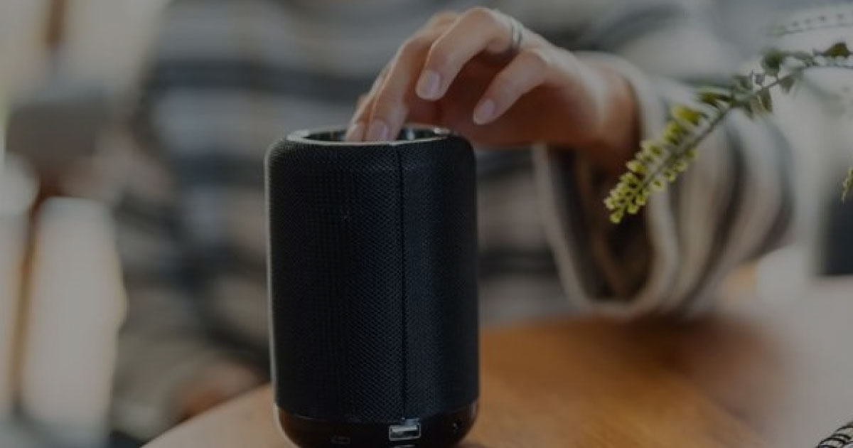 Speaker Mini Ini Kecil, Tapi Bass-nya Bikin Senyum Sendiri