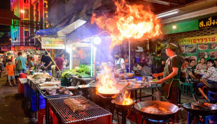 Street Food yang Sering Diremehin Padahal Rasanya Juara