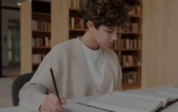 Trik Belajar Mandiri yang Cocok Buat Anak Mager