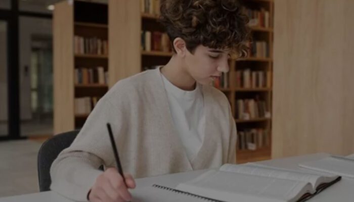 Trik Belajar Mandiri yang Cocok Buat Anak Mager